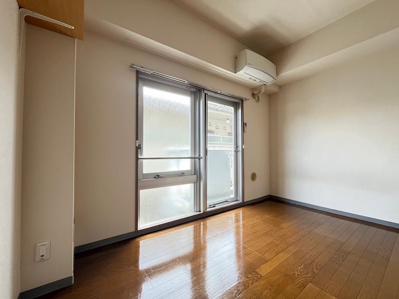 居室・リビング　別のお部屋のお写真です。