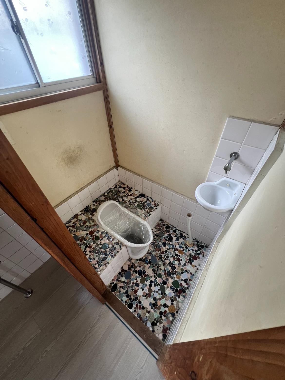 トイレ　トイレです。