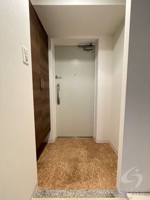 玄関　モデルルーム