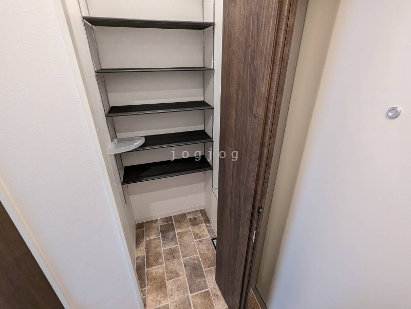 玄関　シューズウォークインクロゼット