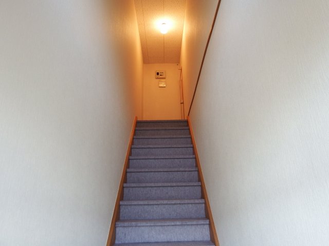 玄関　靴入れあり