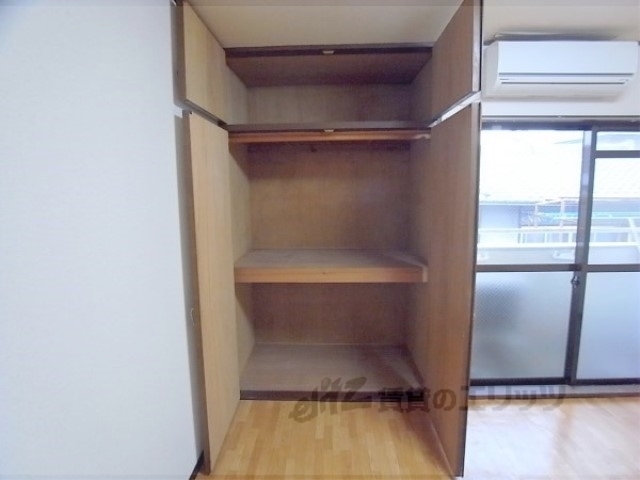 収納　横幅のある収納が３段もあります。