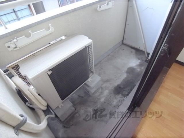 バルコニー　洗濯機が置けます