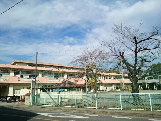 その他　市立岩鼻小学校（その他）まで750m
