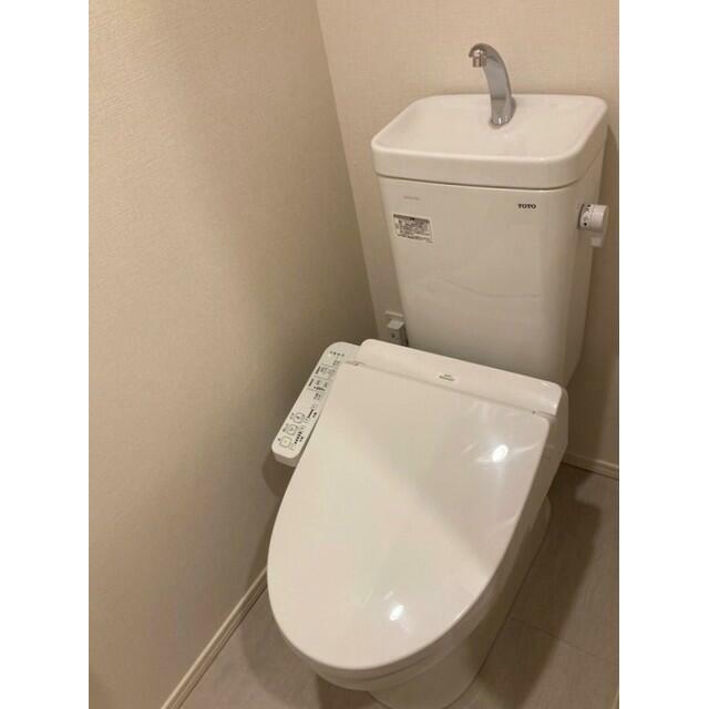 トイレ　※同仕様写真含む