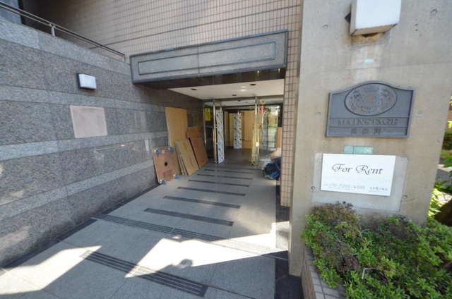 エントランス　★お問い合わせはタウンハウジングまで★