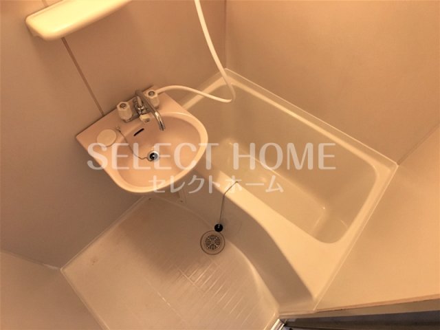 バス・シャワールーム　お風呂です