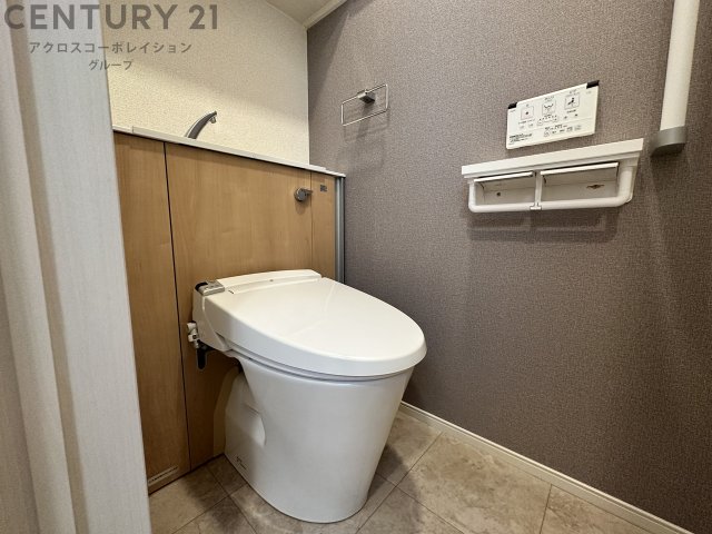 トイレ　温水洗浄便座付き☆