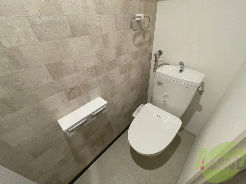 トイレ　シャワートイレになっているので快適です！