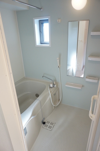 バス・シャワールーム　バス