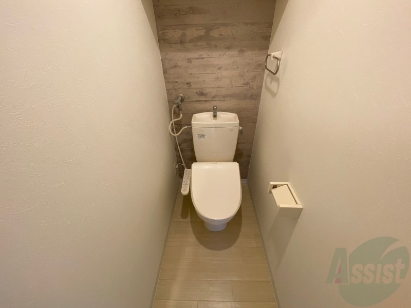 トイレ　ウォシュレット機能がついたトイレ。安心して使用できますね。