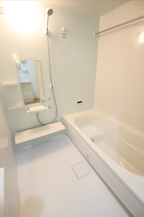 バス・シャワールーム　追い焚き機能付き