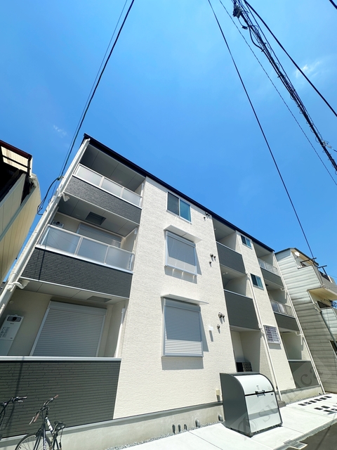 建物外観　モノトーンを基調としたお洒落な外観＾＾