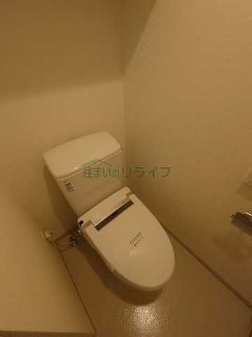 トイレ　別室参考写真になります。