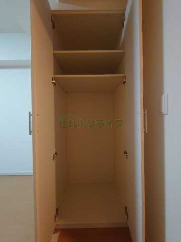 収納　別室参考写真になります。