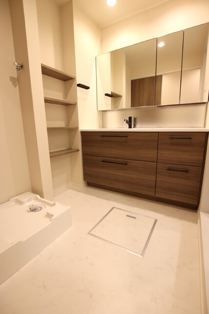 洗面設備　※建築中の写真です