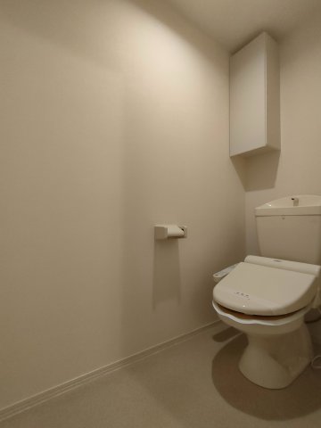 トイレ　※別号室参考写真