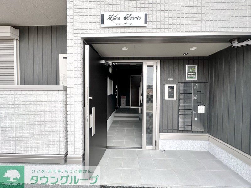 エントランス　エントランス