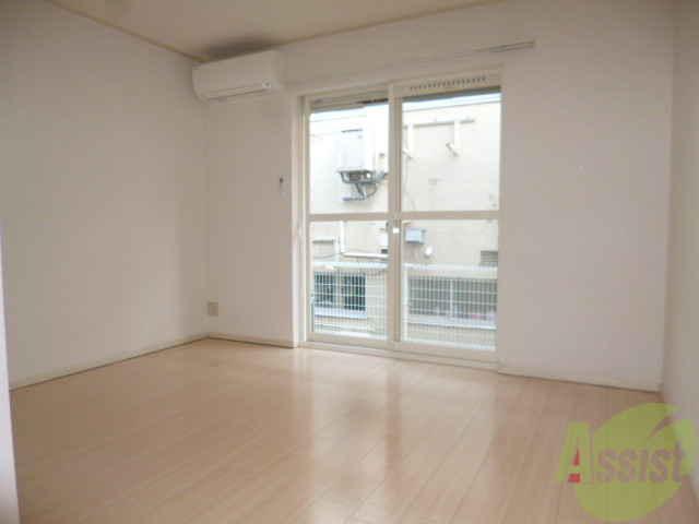 居室・リビング　リノベーションされて奇麗になりました