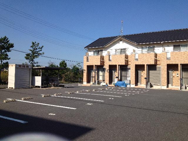 駐車場　駐車場