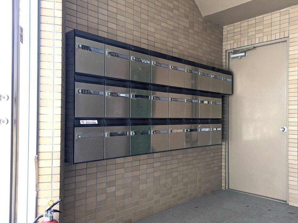 エントランス　メールBOX