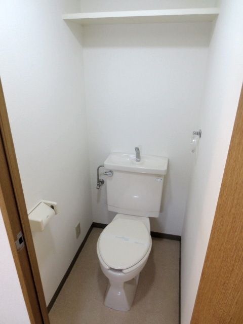 トイレ　別部屋参考写真