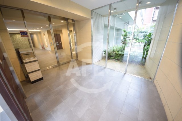 ロビー　エステムプラザ難波WESTIIプレディア　ロビー