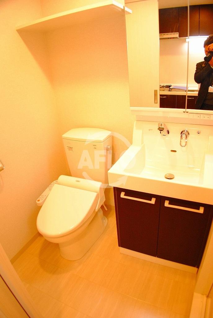 洗面設備　エステムプラザ難波WESTIIプレディア　洗面脱衣所