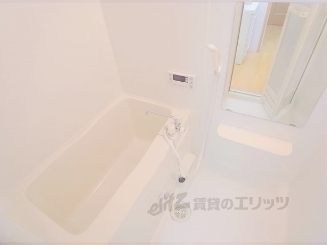 バス・シャワールーム　きれいなお風呂です。