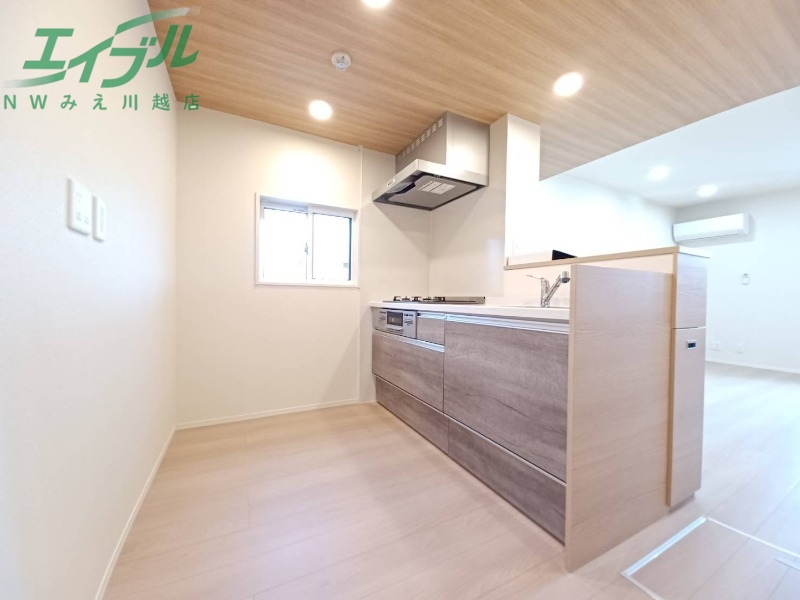 キッチン　同型参考写真です。