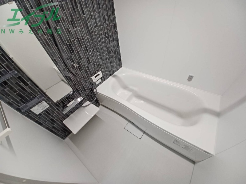 バス・シャワールーム　同型参考写真です。