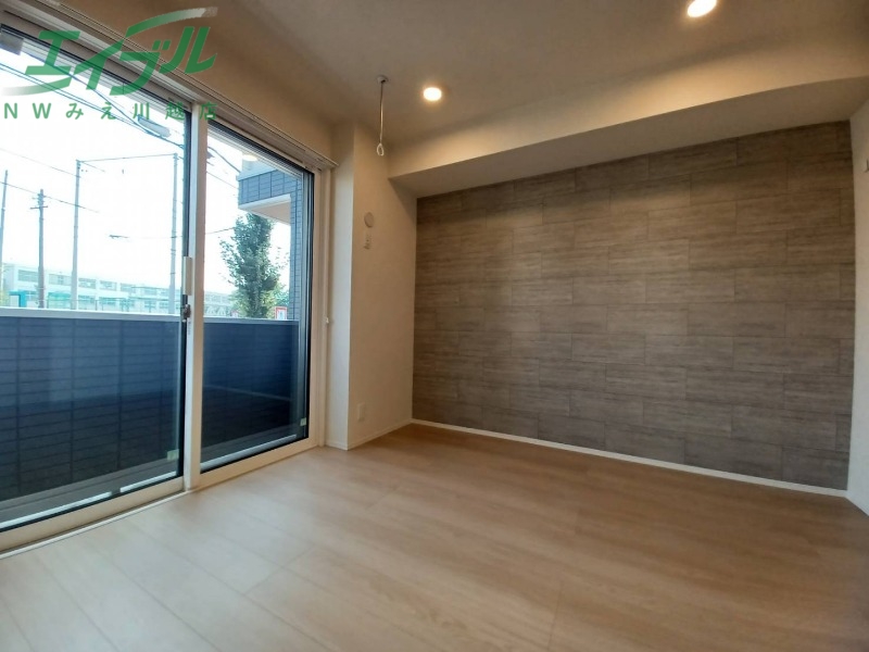 その他部屋・スペース　同型参考写真です。