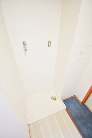 洗面設備　室内洗濯機置場