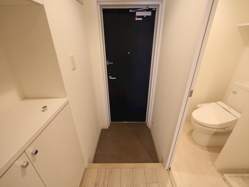 玄関　玄関　シューズボックス付