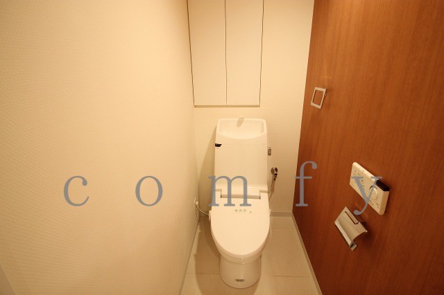 トイレ　ウォシュレット付きトイレ