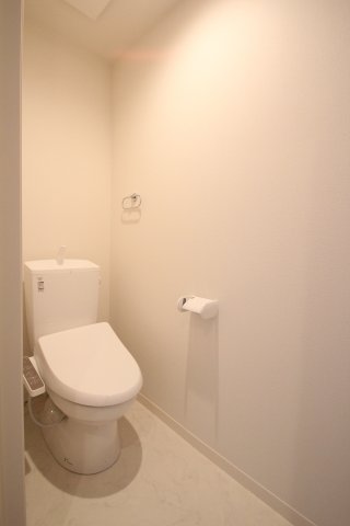 トイレ　温水洗浄便座です！