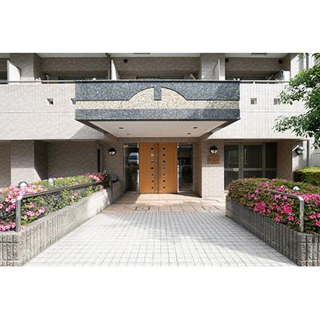 エントランス　ゆとりのあるエントランスです