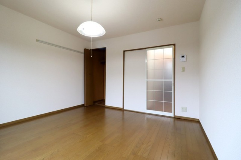 居室・リビング　図面と現状に相違がある場合には現状を優先