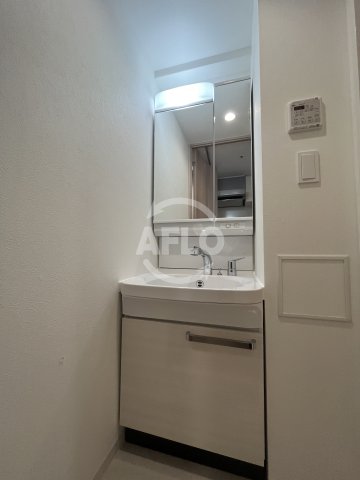 洗面設備　アドバンス大阪ストーリア　独立洗面台