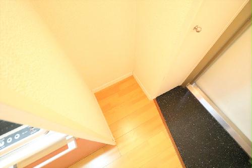 その他　大型家電設置スペースもキッチン脇にご用意！