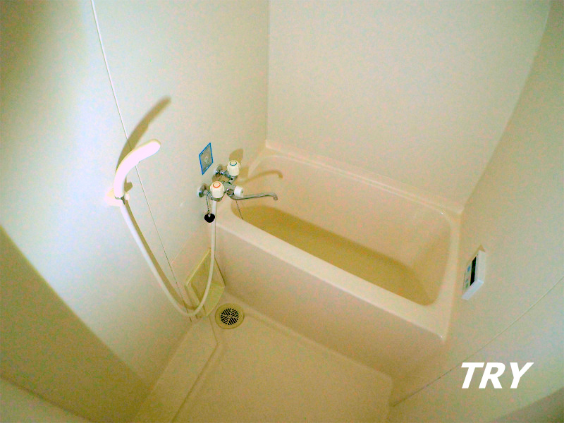 バス・シャワールーム　シャワー付き