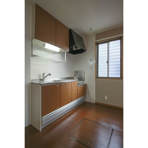 キッチン　同じ建物の別のお部屋