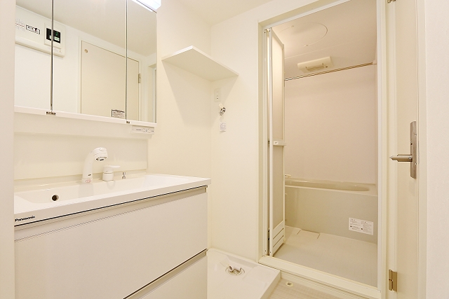 洗面設備　朝のお支度はこちらで