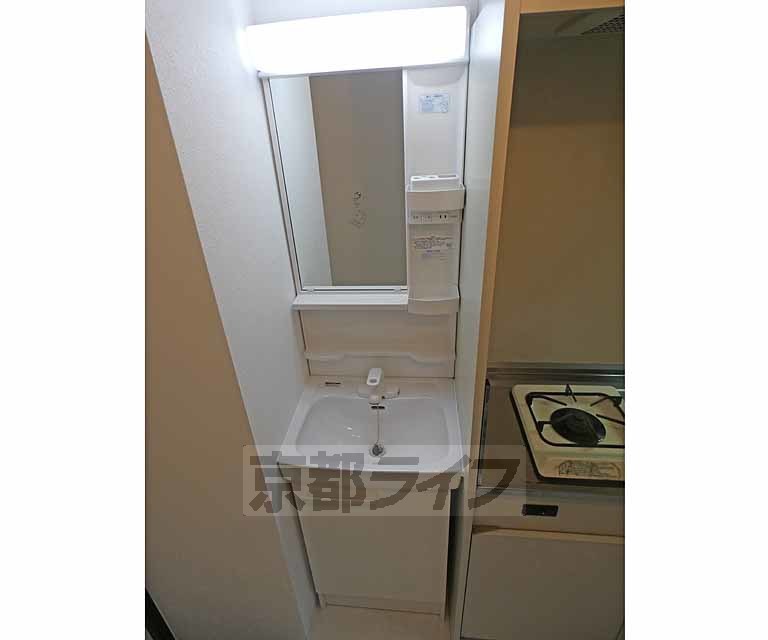 洗面設備　洗面台です。