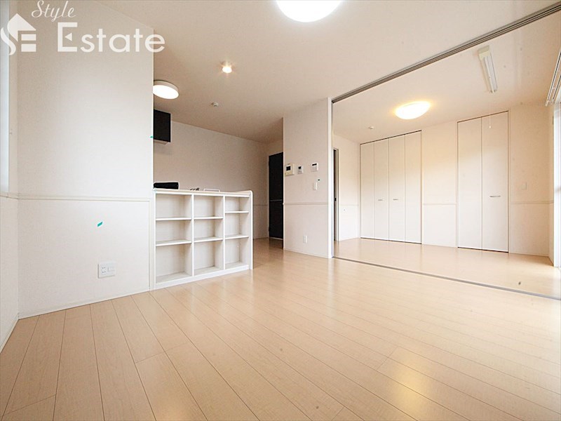 居室・リビング　内装