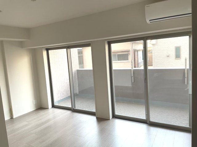 居室・リビング　ゆったり過ごせる居間です