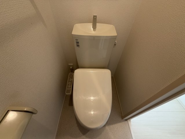 トイレ　トイレもきれいです
