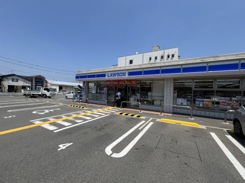 コンビニ　ローソン 東大阪川田三丁目店（コンビニ）まで692m