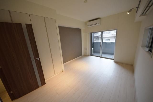 居室・リビング　★7.9帖の洋室★