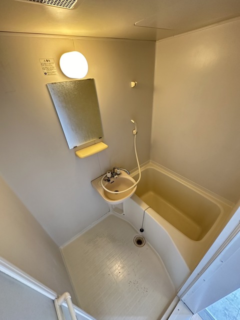 バス・シャワールーム　別部屋参考写真です